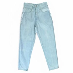 Vintage Jordache Jeans High Rise Mom Jeans Size 8 Light Blue Denim Wash